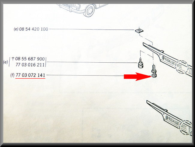 Attachment with plug for tailgate logo – Renault 16 – OEM 7703072153 / 7703072141