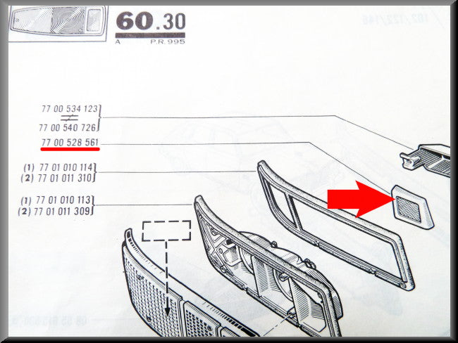Réflecteur arrière gauche – Renault 16 TX, TL, TS – OEM 7700528561