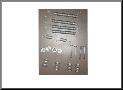 Kit de montage mâchoires de frein arrière (système Girling) – Renault 16 – OEM 7701200696