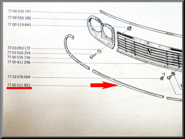 Grille molding – Renault 12 – OEM 7700511953