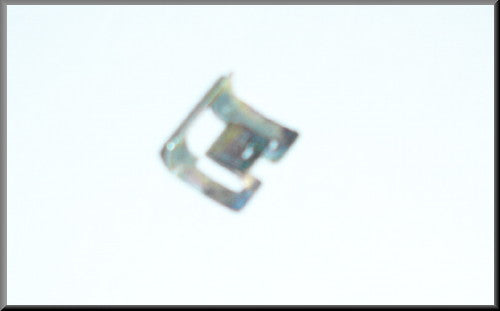 Agrafe moulure capot – Renault 12 – OEM 7700519003