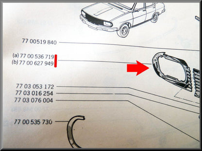 Grill rechterdeel zonder chroomrand – Renault 12 – OEM 7700536719