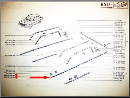 Baguette de pare-brise gauche et droite – gauche droite – Renault 12 – OEM 7700616286