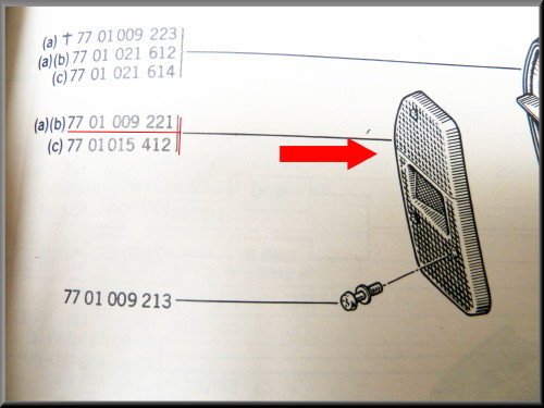 Rear light reflector left break – Renault 12 – OEM 7701009221