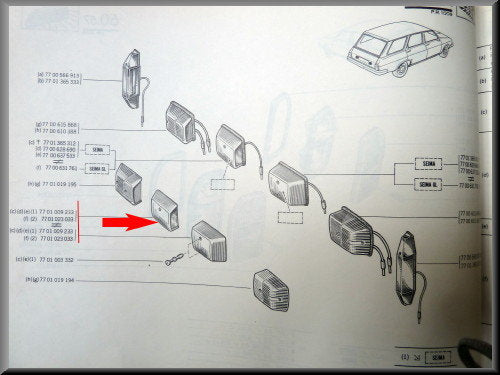 Cache pour éclairage de plaque d'immatriculation – Renault 12 – OEM 7701009233
