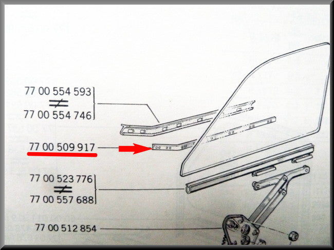 Baguette métallique joint de vitre avant droite – Renault 12 – OEM 7700509917