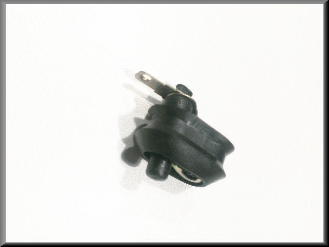 Interrupteur de porte éclairage intérieur avec caoutchouc – Renault 12 – Renault 15 - Renault 16 - OEM 7700520251