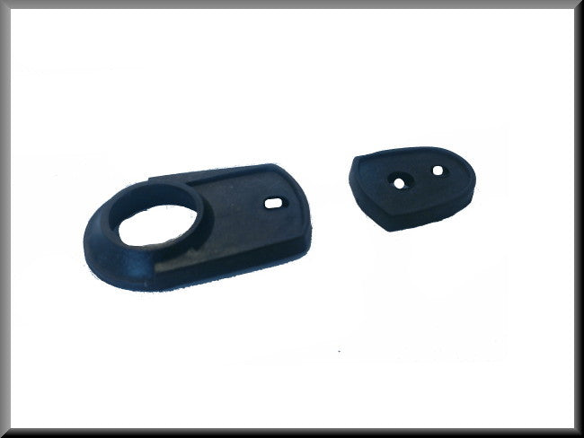 Rosaces de poignée de porte – Renault 12 – OEM 7700510166 / 7700510150