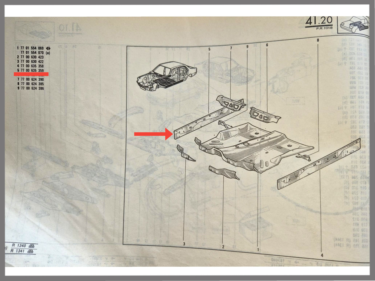 Longeron intérieur droit – Renault 18 – OEM 7700635359