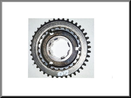 Pignon baladeur arrière avec moyeu synchroniseur 40 dents boîte 336 – Renault 16 – OEM 0824473640A