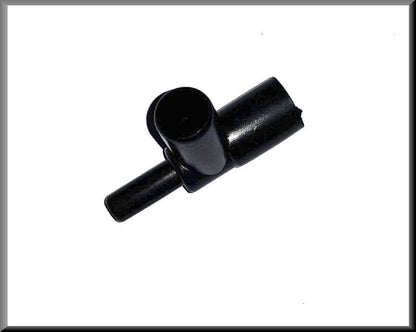 Pièce en T de système de ventilation du carter – Renault 16