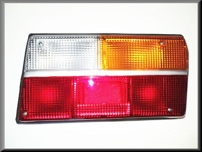 Achterlicht unit rechts met glas (imitatie) – Renault 12 – OEM 770101