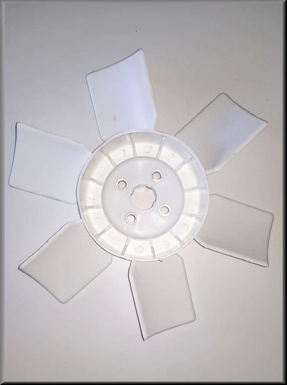 Cooling fan (plastic) – Renault 12 – OEM 7700615382