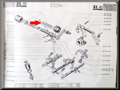 Ressort de levier de vitesse (4 vitesses) – Renault 16 – OEM 0608400907