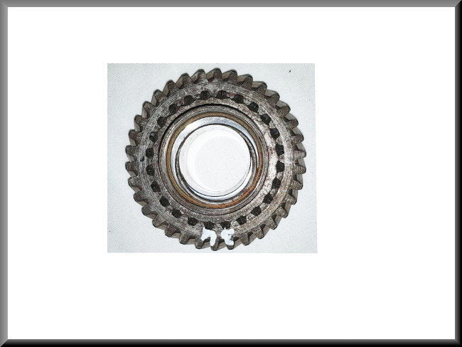 3rd gear cog (34 teeth) – Renault 12 – Renault 16 - OEM 7700558454
