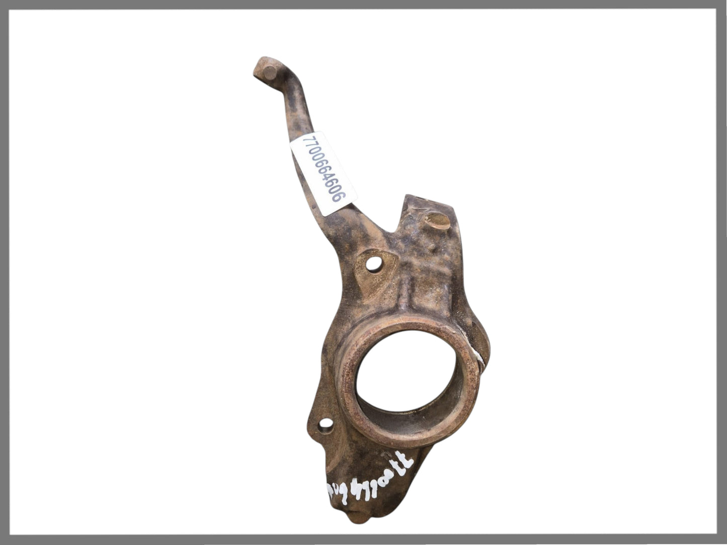 Fusée droite - Renault 20 - Renault 30 - OEM 7700664606