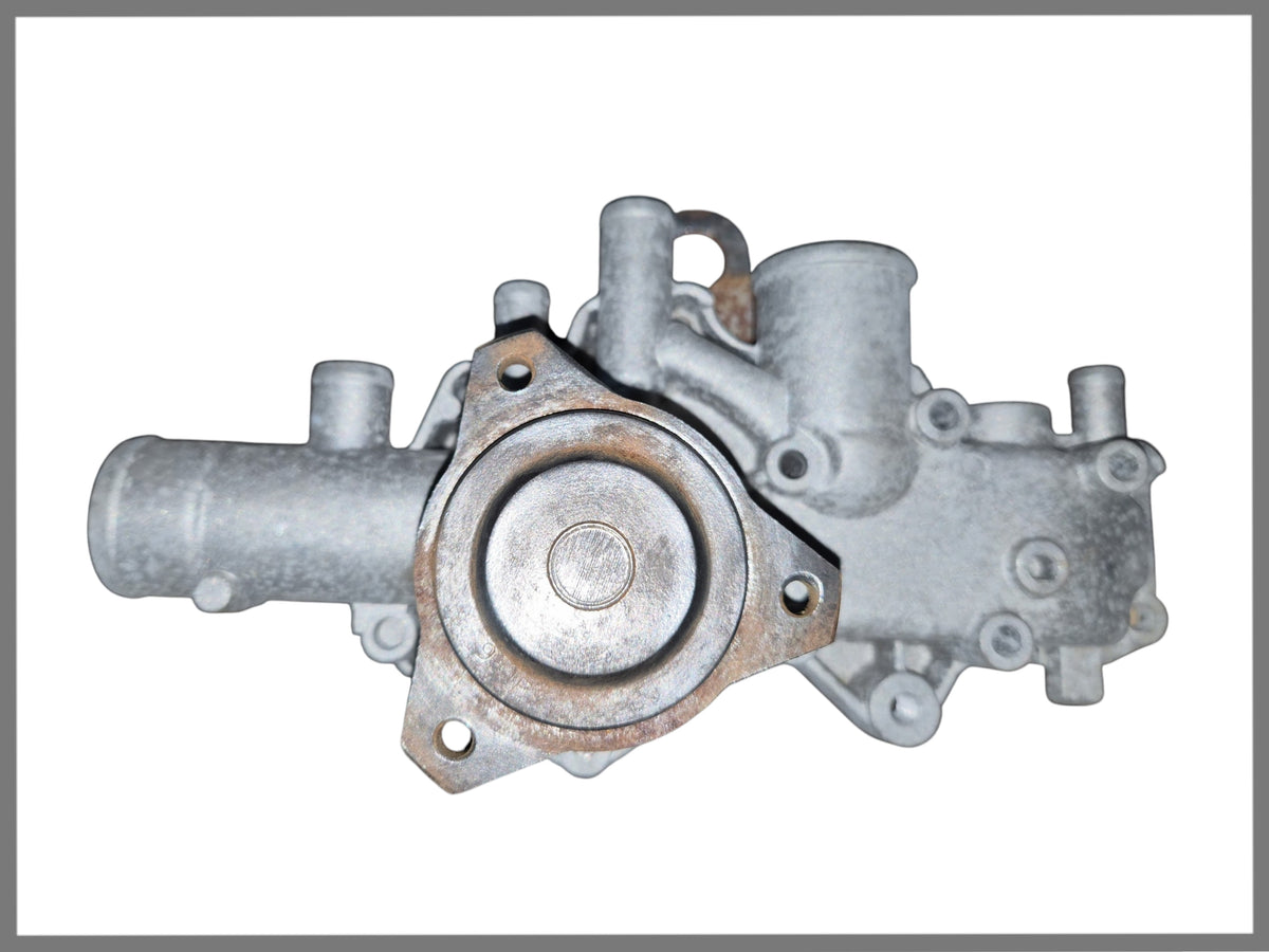 Pompe à eau - Renault 18 - OEM 7701460697 et 7701462389 et 7701462390