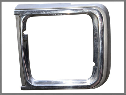 Cadre de phare gauche - Renault 6 - OEM 7700622032