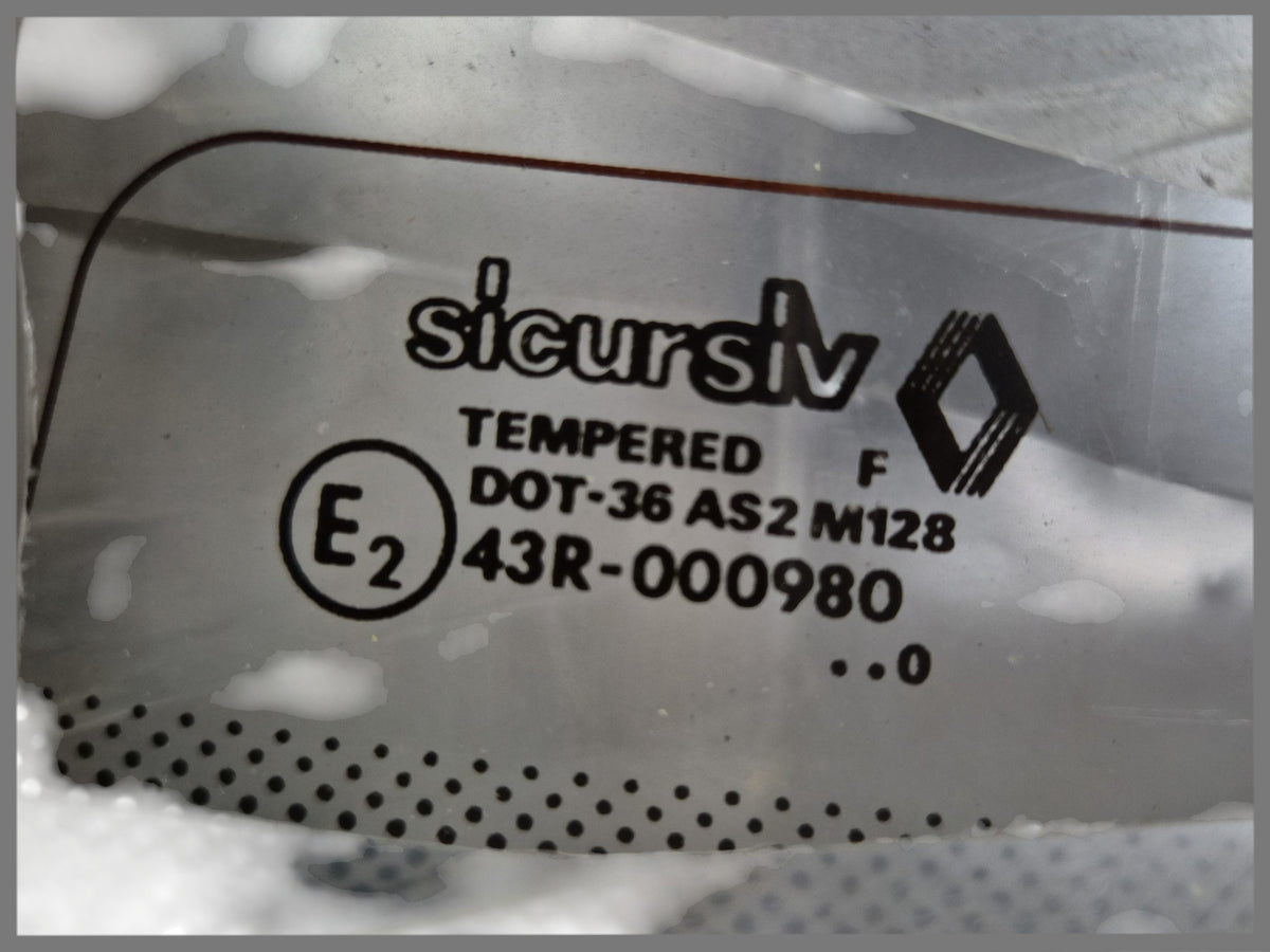 Achterruit met verwarming - Renault 21 - OEM 7701366517.