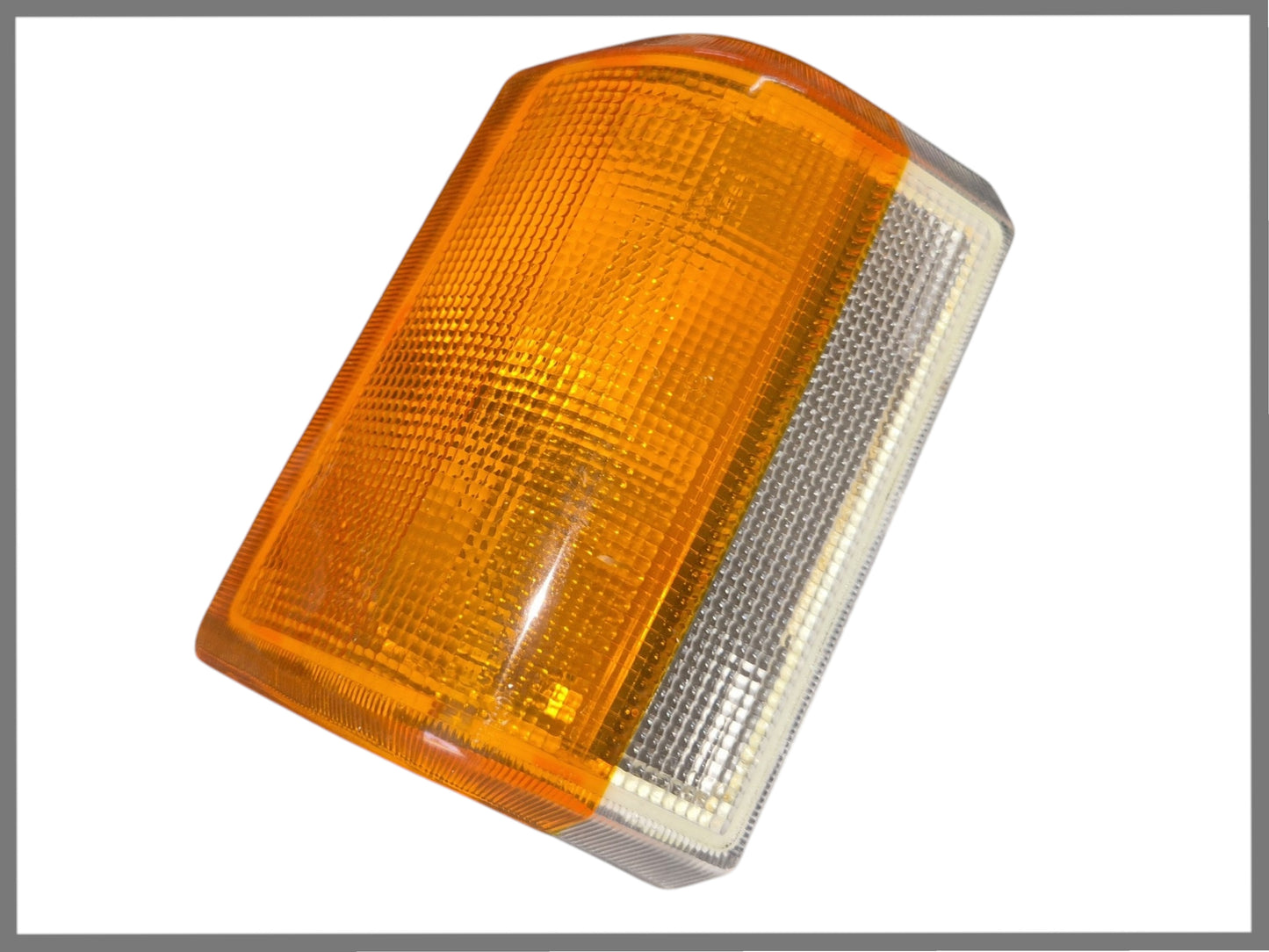 Clignotant droit - Renault Trafic - OEM 7701025901