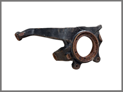 Fusée d'essieu gauche - Renault 20 - Renault 30 - OEM 7700664605