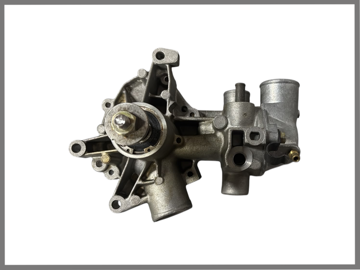 Waterpomp - Renault 30 - Alipine A310 - OEM 7900000658