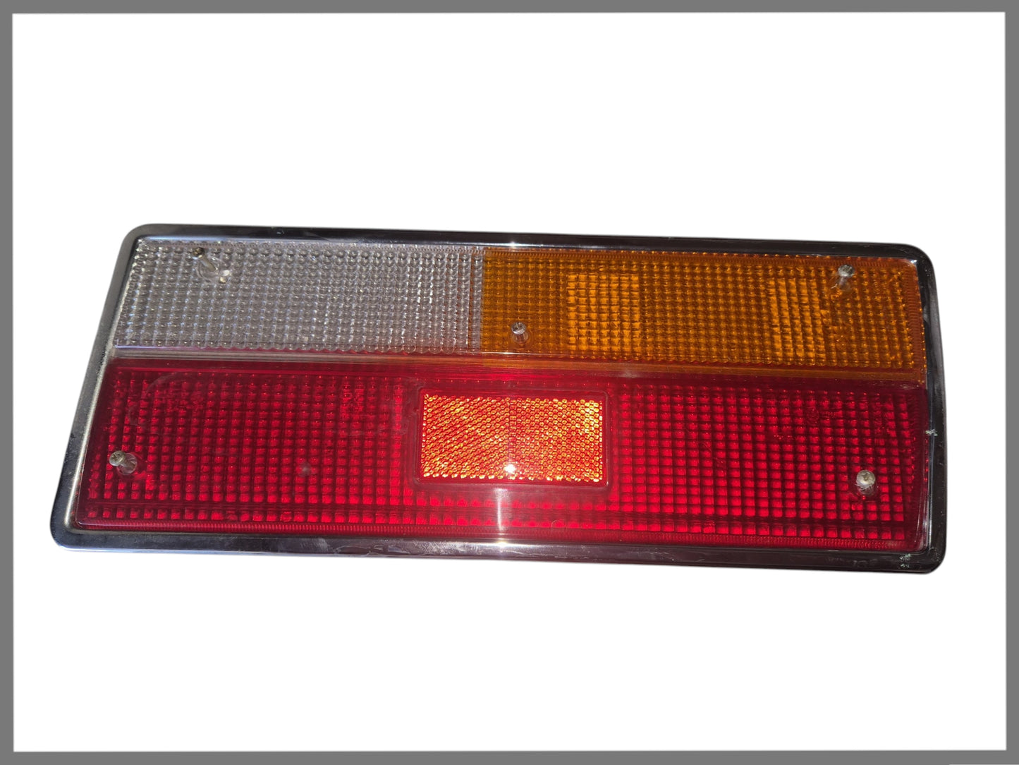 Vitre de feu arrière droit - Renault 30 - OEM 7701022475 et 7701021698